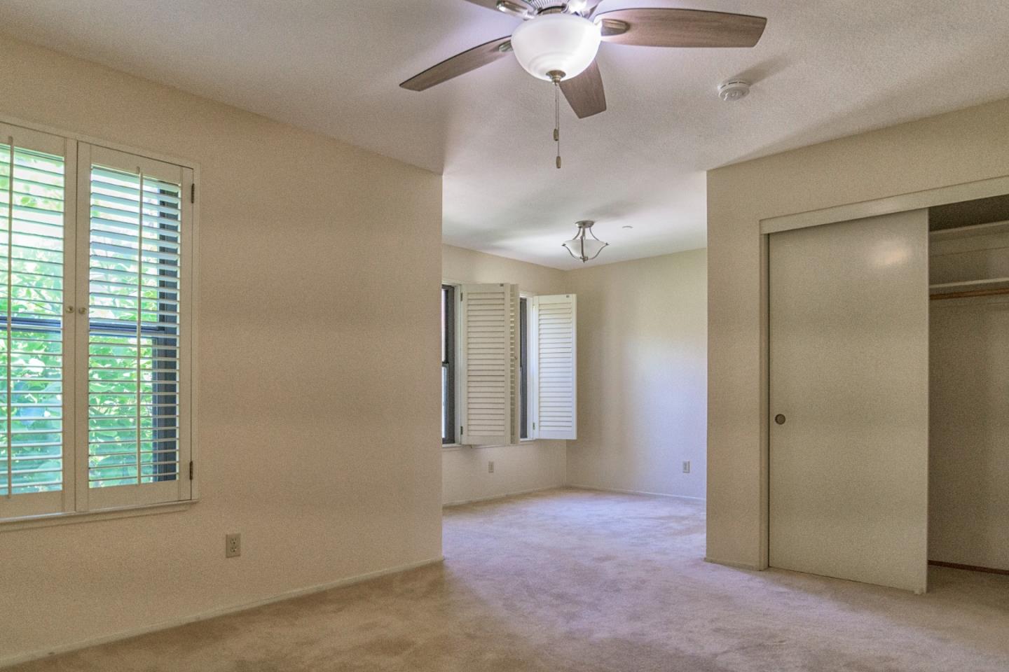 Detail Gallery Image 21 of 33 For 991 La Mesa Ter #D,  Sunnyvale,  CA 94086 - 2 Beds | 2/1 Baths