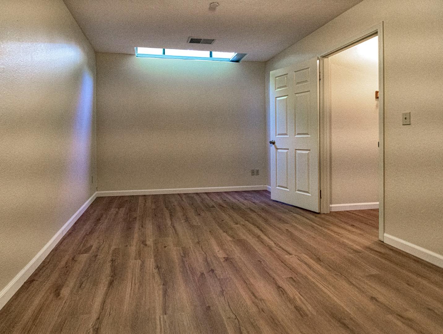 Detail Gallery Image 29 of 33 For 991 La Mesa Ter #D,  Sunnyvale,  CA 94086 - 2 Beds | 2/1 Baths
