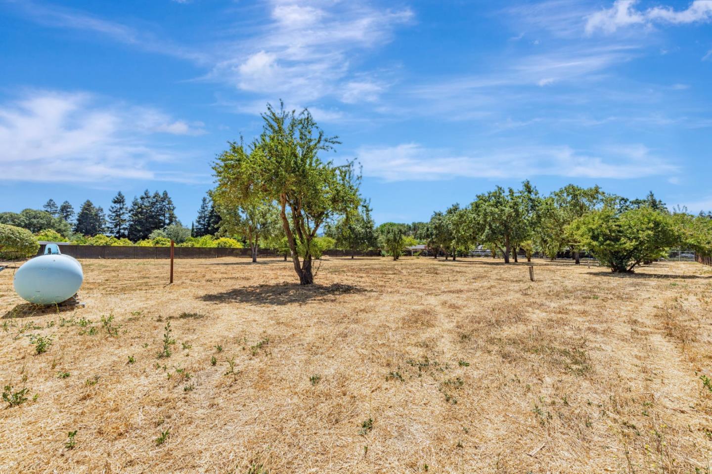 Detail Gallery Image 15 of 49 For 9885 Lantz Dr, Morgan Hill,  CA 95037 - 5 Beds | 4/1 Baths