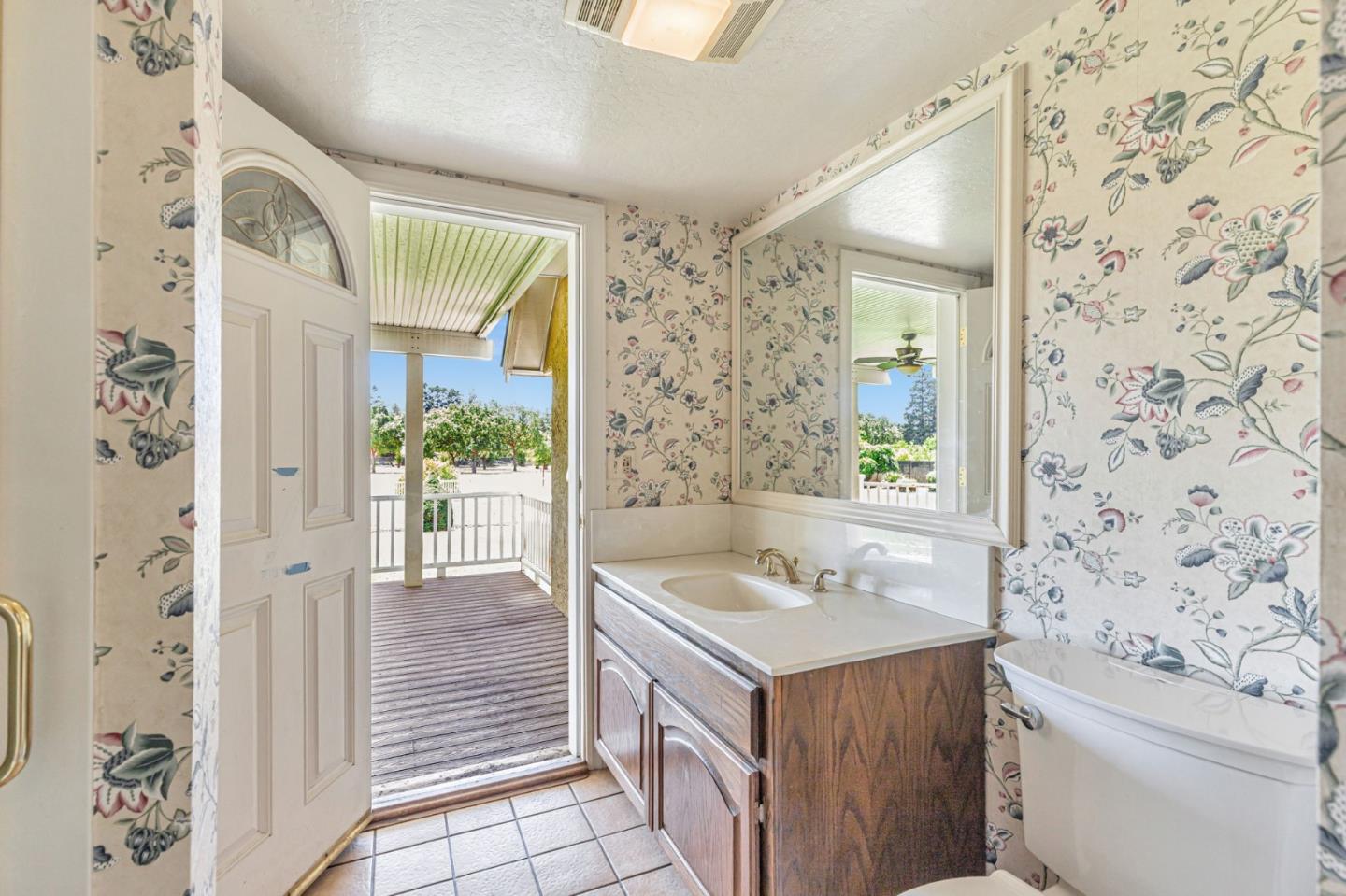 Detail Gallery Image 31 of 49 For 9885 Lantz Dr, Morgan Hill,  CA 95037 - 5 Beds | 4/1 Baths