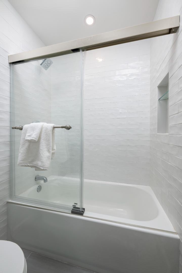 Detail Gallery Image 16 of 22 For 928 Peninsula Ave #312,  San Mateo,  CA 94401 - 2 Beds | 2 Baths