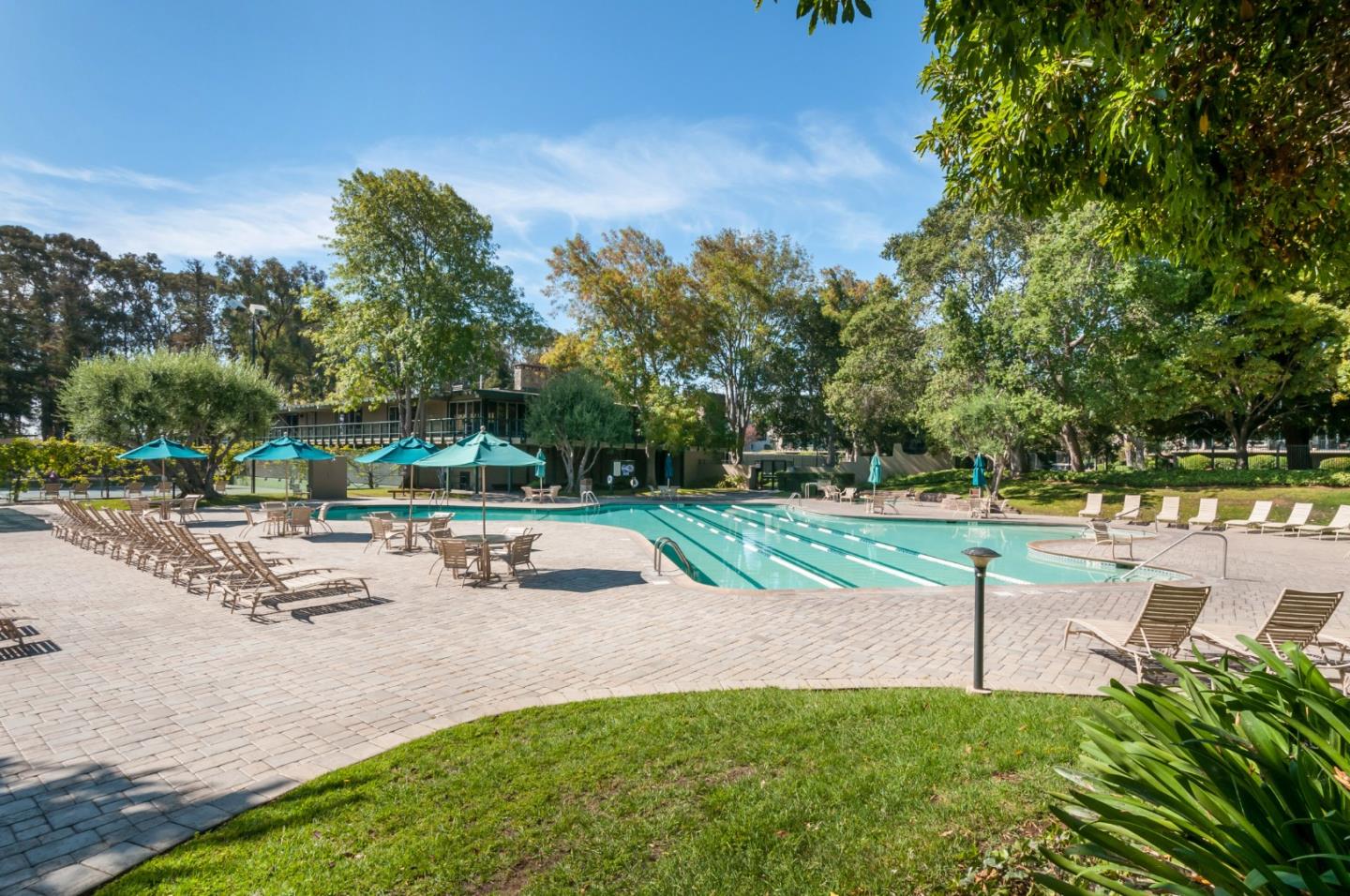 Detail Gallery Image 20 of 22 For 928 Peninsula Ave #312,  San Mateo,  CA 94401 - 2 Beds | 2 Baths