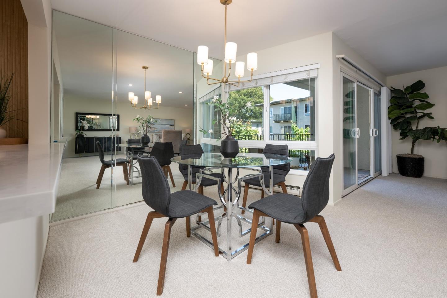 Detail Gallery Image 7 of 22 For 928 Peninsula Ave #312,  San Mateo,  CA 94401 - 2 Beds | 2 Baths
