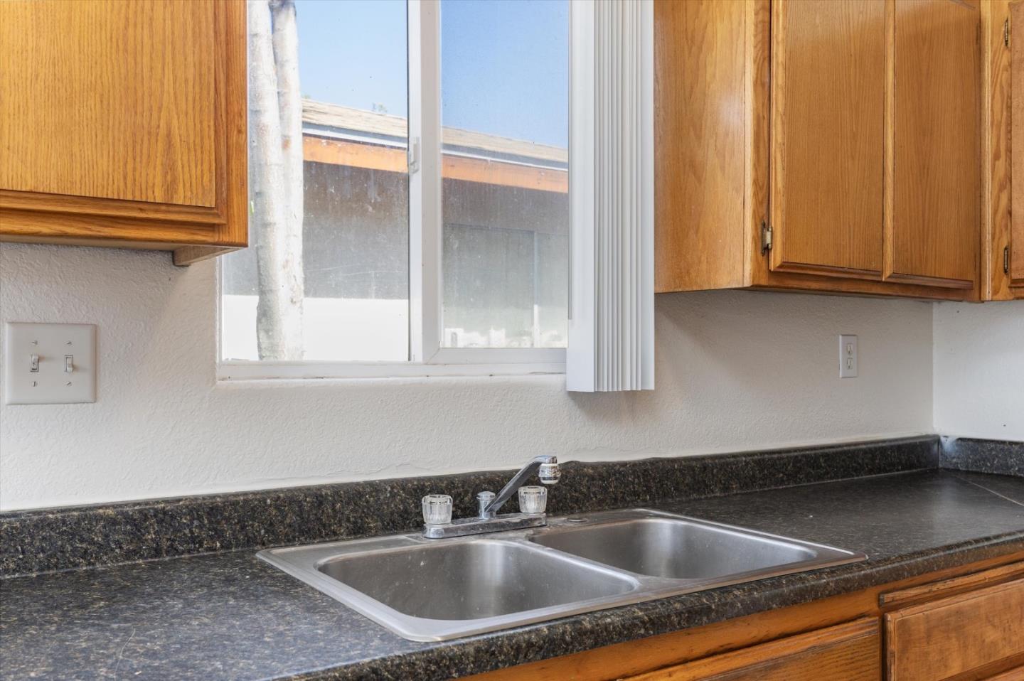 Detail Gallery Image 13 of 28 For 132 Center, Taft,  CA 93268 - 3 Beds | 1 Baths