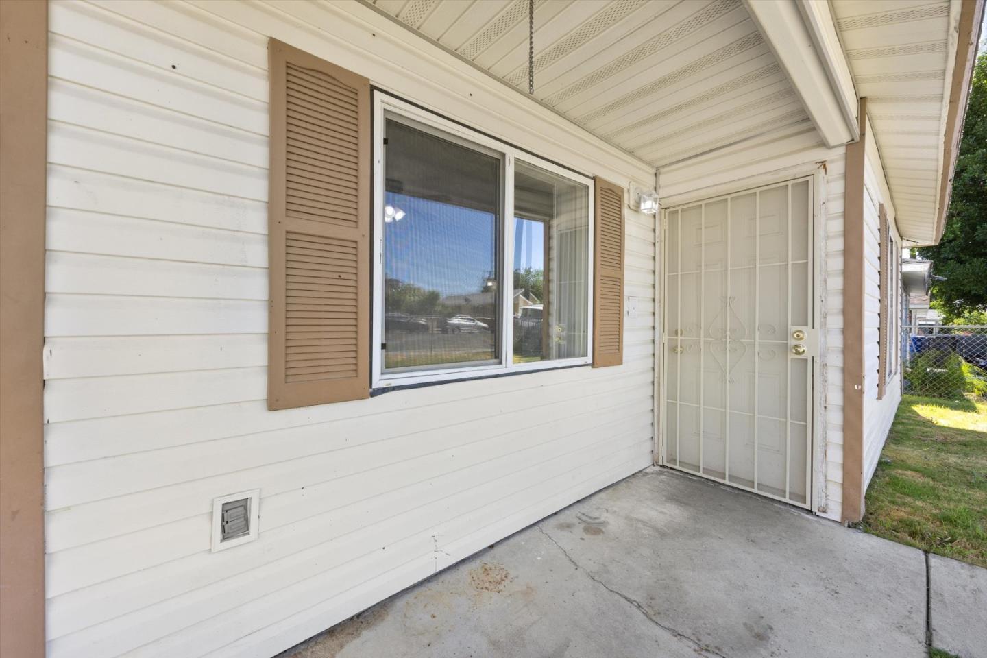 Detail Gallery Image 5 of 28 For 132 Center, Taft,  CA 93268 - 3 Beds | 1 Baths