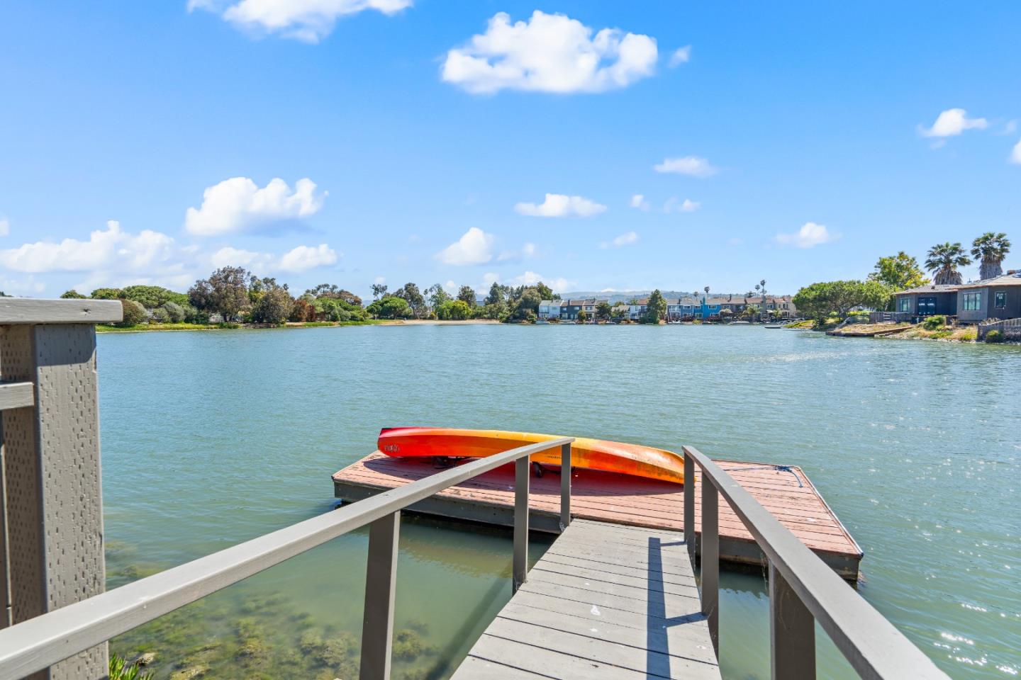 Detail Gallery Image 11 of 71 For 17 Spinnaker Pl, Redwood City,  CA 94065 - 3 Beds | 2/1 Baths