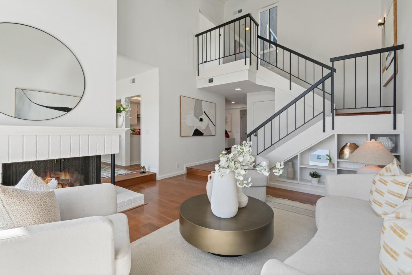 Detail Gallery Image 17 of 71 For 17 Spinnaker Pl, Redwood City,  CA 94065 - 3 Beds | 2/1 Baths