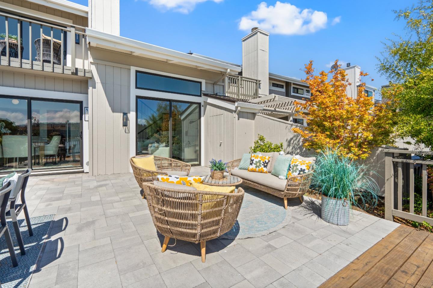 Detail Gallery Image 23 of 71 For 17 Spinnaker Pl, Redwood City,  CA 94065 - 3 Beds | 2/1 Baths