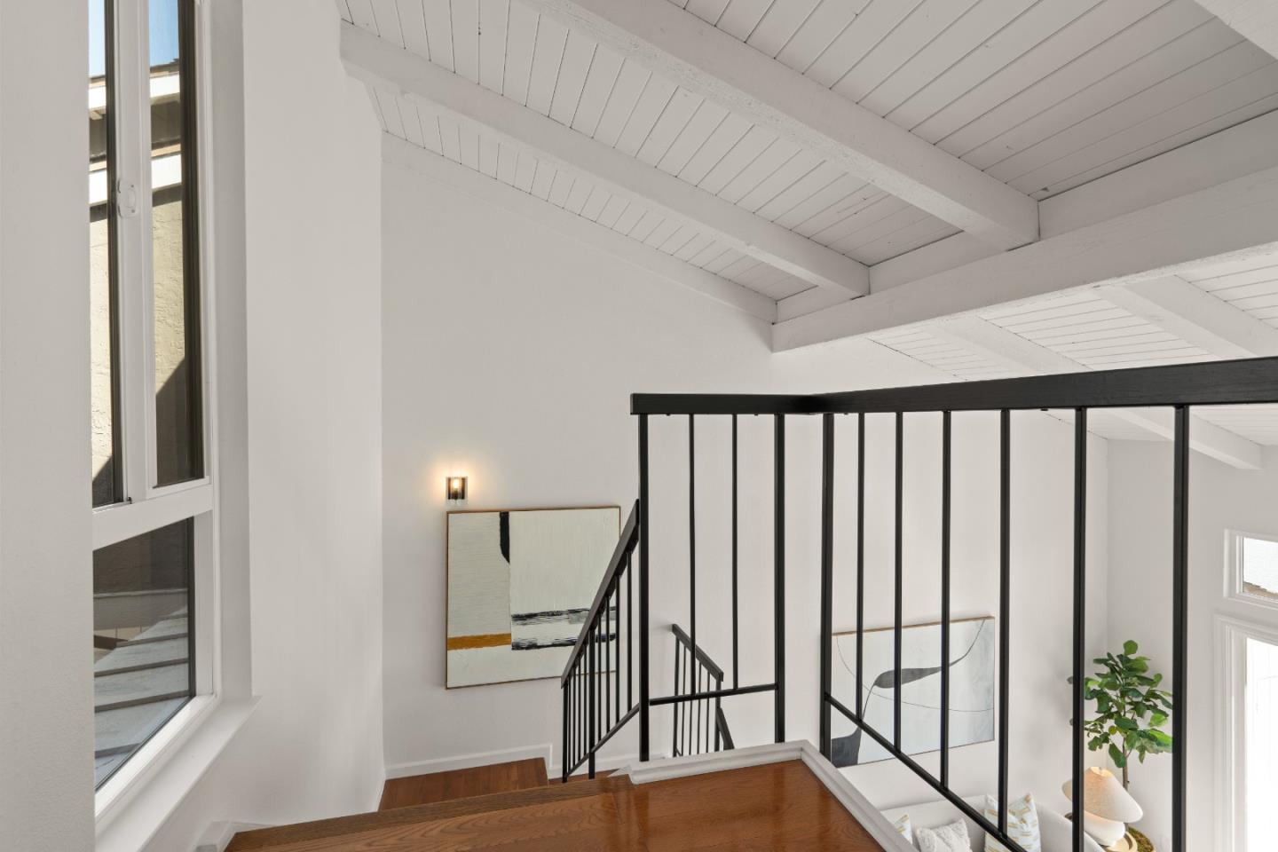 Detail Gallery Image 39 of 71 For 17 Spinnaker Pl, Redwood City,  CA 94065 - 3 Beds | 2/1 Baths