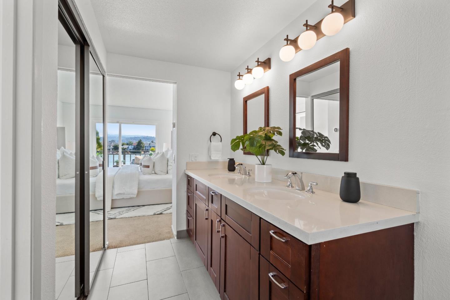 Detail Gallery Image 47 of 71 For 17 Spinnaker Pl, Redwood City,  CA 94065 - 3 Beds | 2/1 Baths