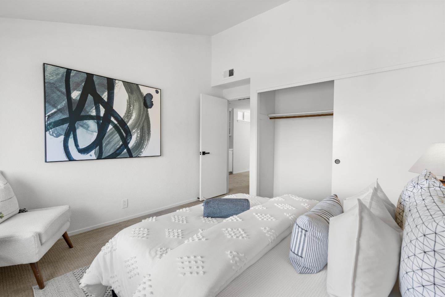 Detail Gallery Image 55 of 71 For 17 Spinnaker Pl, Redwood City,  CA 94065 - 3 Beds | 2/1 Baths