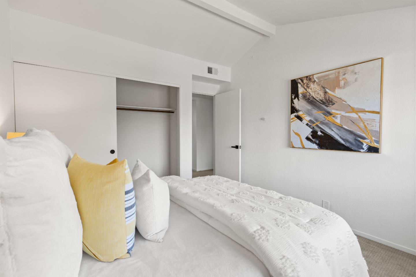 Detail Gallery Image 59 of 71 For 17 Spinnaker Pl, Redwood City,  CA 94065 - 3 Beds | 2/1 Baths