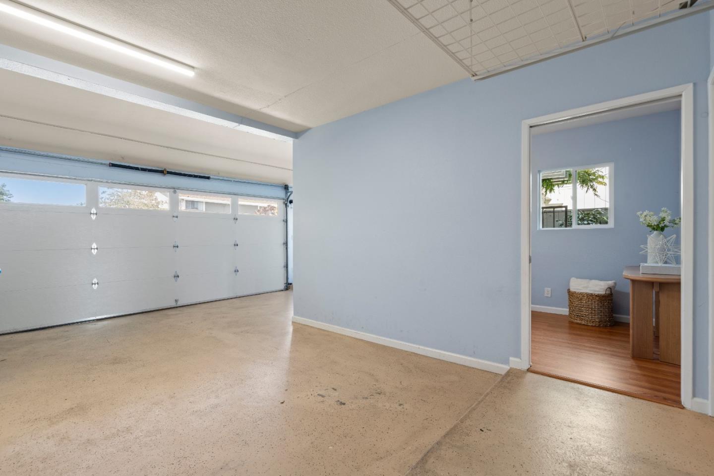 Detail Gallery Image 64 of 71 For 17 Spinnaker Pl, Redwood City,  CA 94065 - 3 Beds | 2/1 Baths