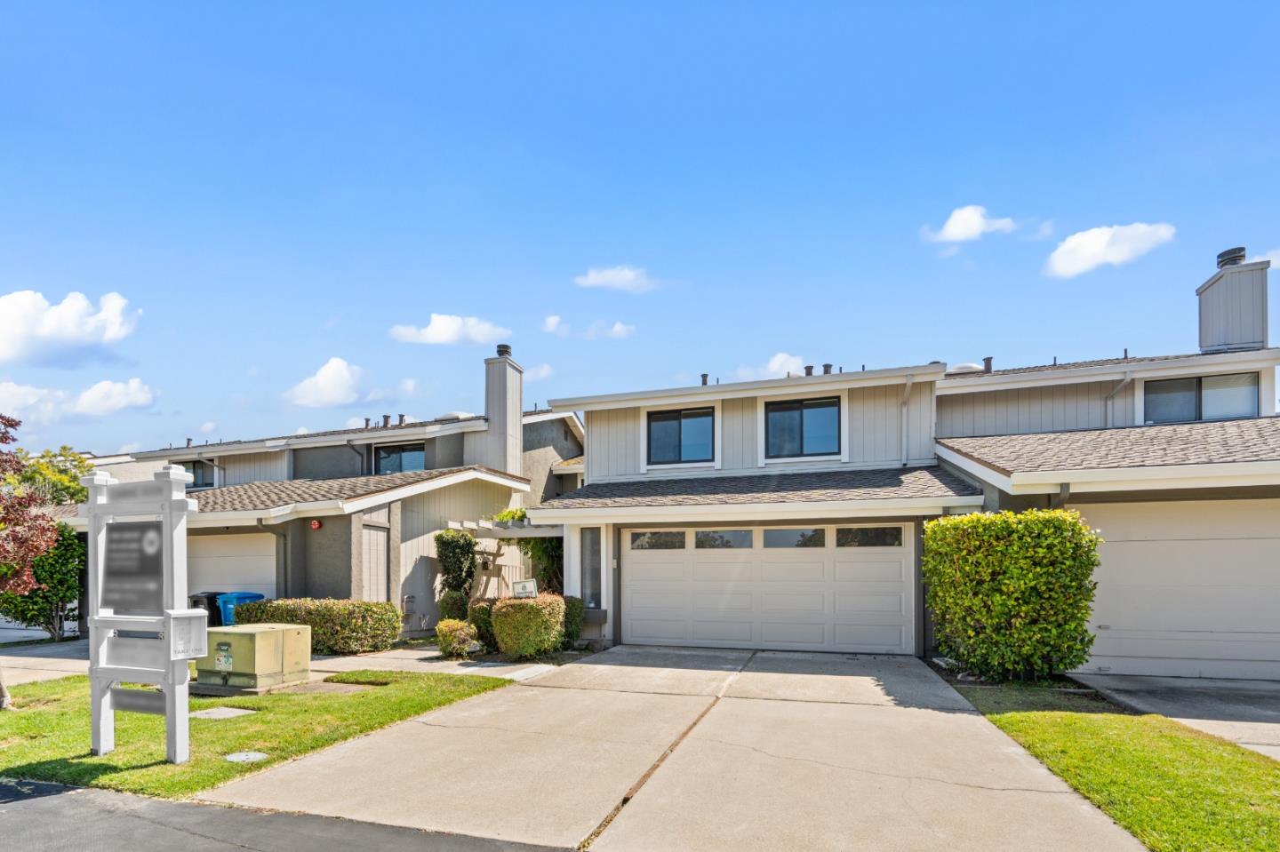 Detail Gallery Image 69 of 71 For 17 Spinnaker Pl, Redwood City,  CA 94065 - 3 Beds | 2/1 Baths