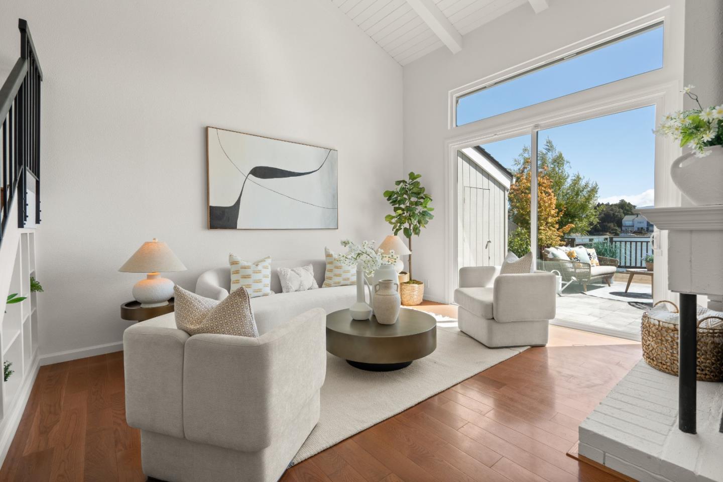 Detail Gallery Image 7 of 71 For 17 Spinnaker Pl, Redwood City,  CA 94065 - 3 Beds | 2/1 Baths