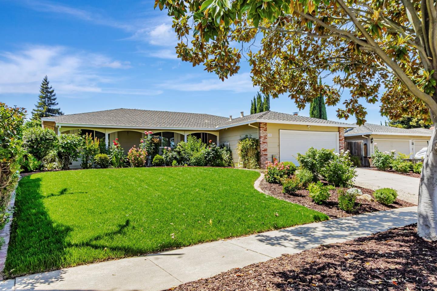 Detail Gallery Image 2 of 33 For 6729 Tannahill Dr, San Jose,  CA 95120 - 3 Beds | 2 Baths