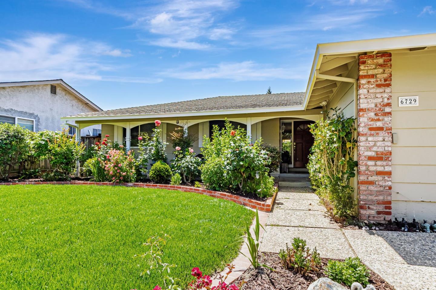 Detail Gallery Image 3 of 33 For 6729 Tannahill Dr, San Jose,  CA 95120 - 3 Beds | 2 Baths
