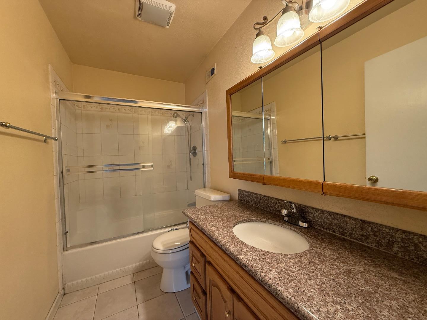 Detail Gallery Image 10 of 20 For 835 Saraband Way, San Jose,  CA 95122 - 3 Beds | 2 Baths