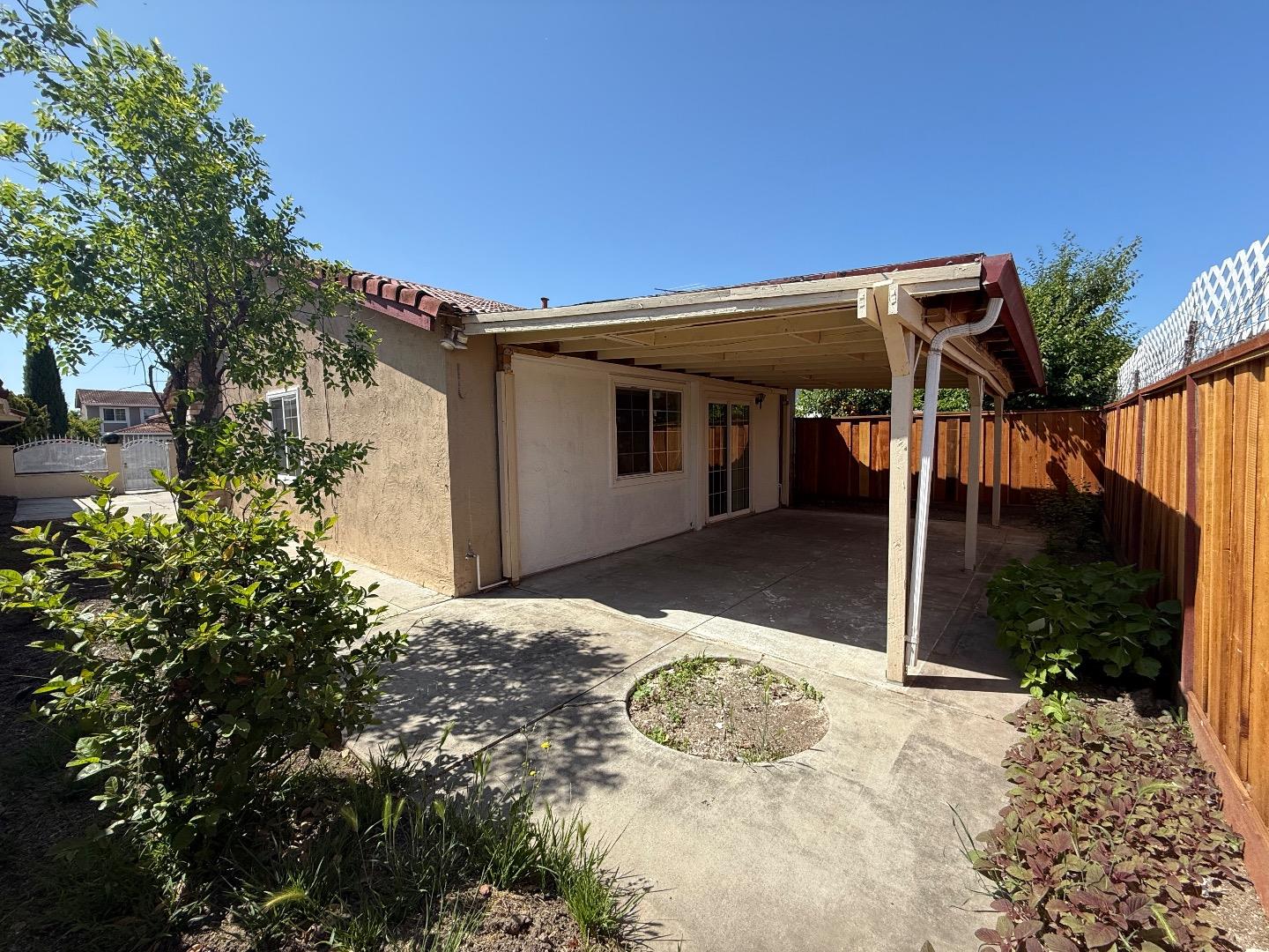 Detail Gallery Image 16 of 20 For 835 Saraband Way, San Jose,  CA 95122 - 3 Beds | 2 Baths