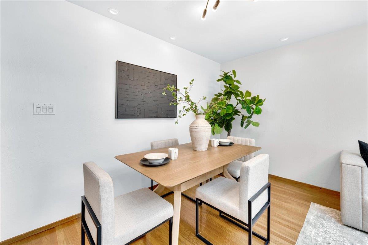 Detail Gallery Image 12 of 46 For 3392 Merrimac Dr, San Jose,  CA 95117 - 4 Beds | 2 Baths