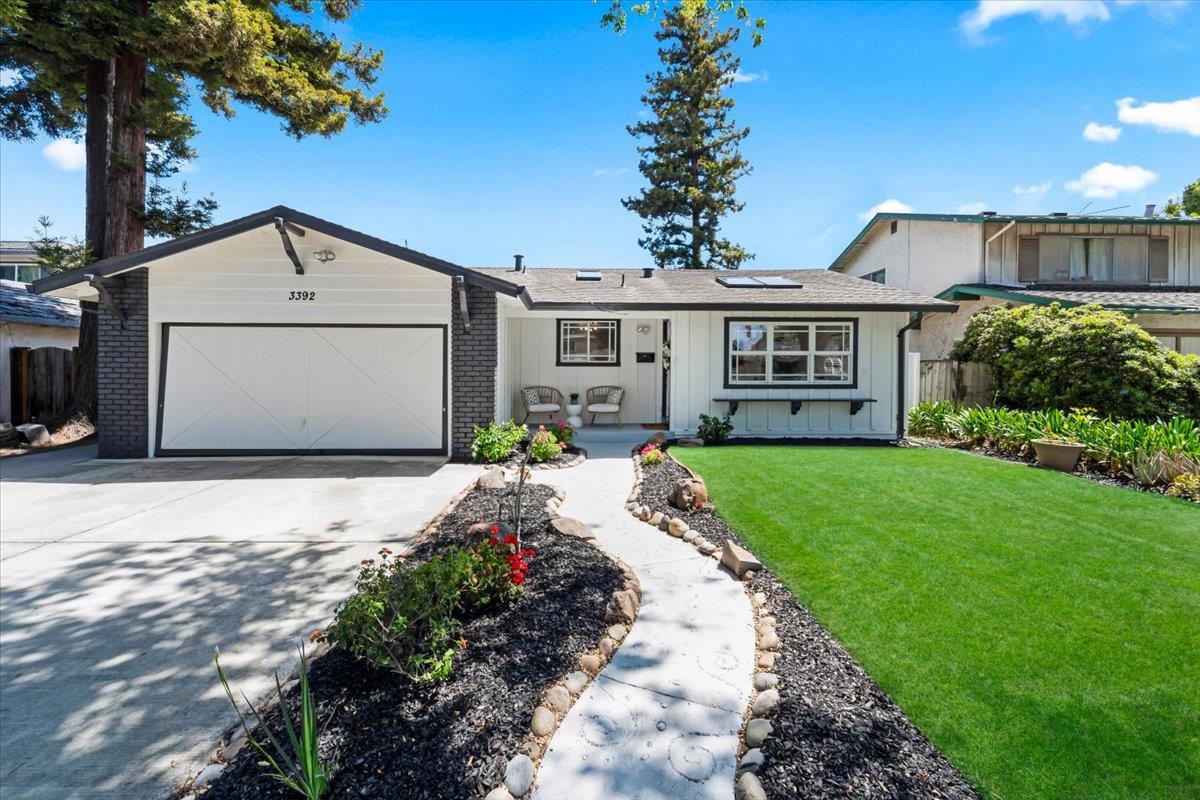 Detail Gallery Image 2 of 46 For 3392 Merrimac Dr, San Jose,  CA 95117 - 4 Beds | 2 Baths
