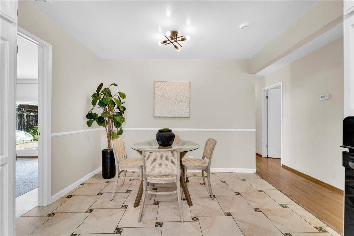 Detail Gallery Image 20 of 46 For 3392 Merrimac Dr, San Jose,  CA 95117 - 4 Beds | 2 Baths