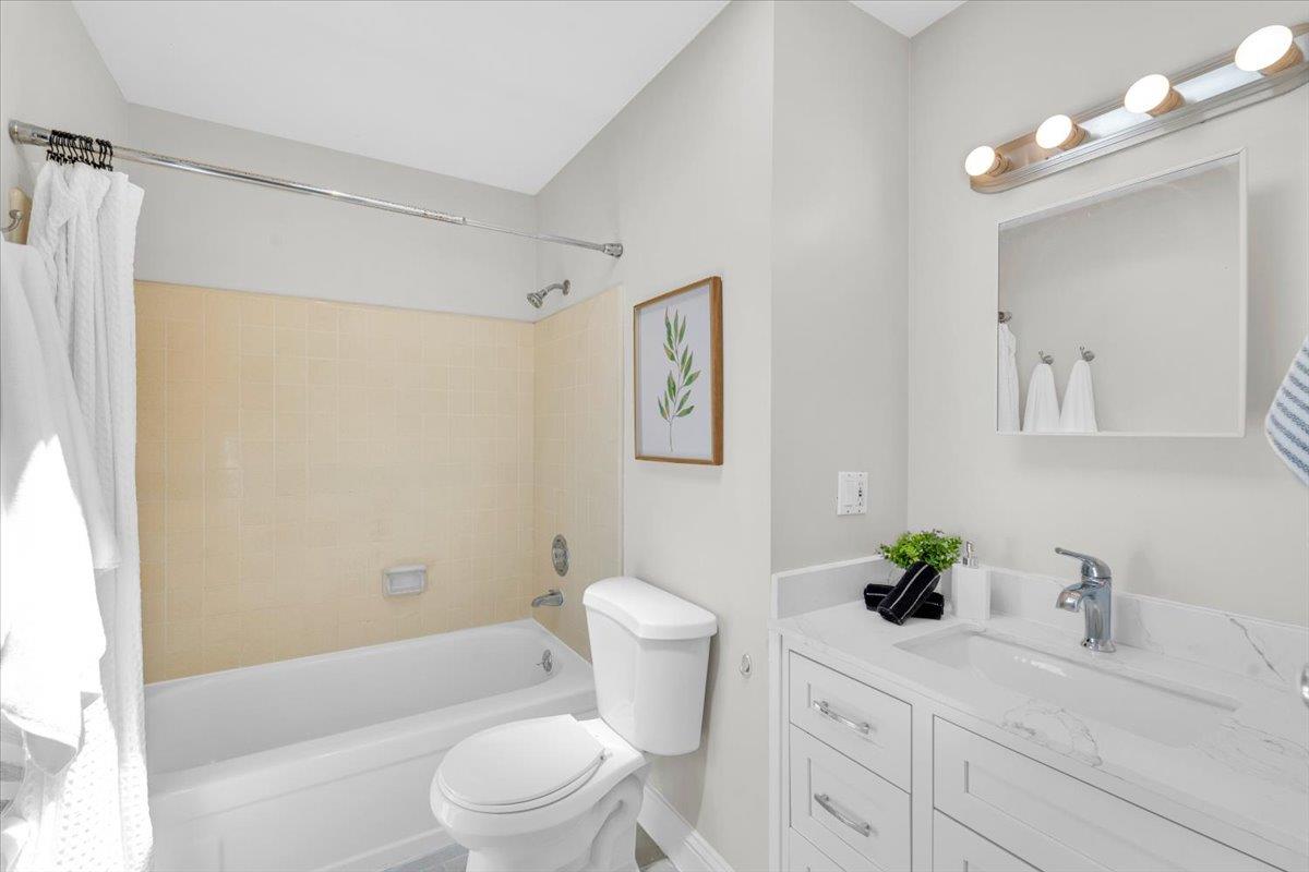 Detail Gallery Image 32 of 46 For 3392 Merrimac Dr, San Jose,  CA 95117 - 4 Beds | 2 Baths