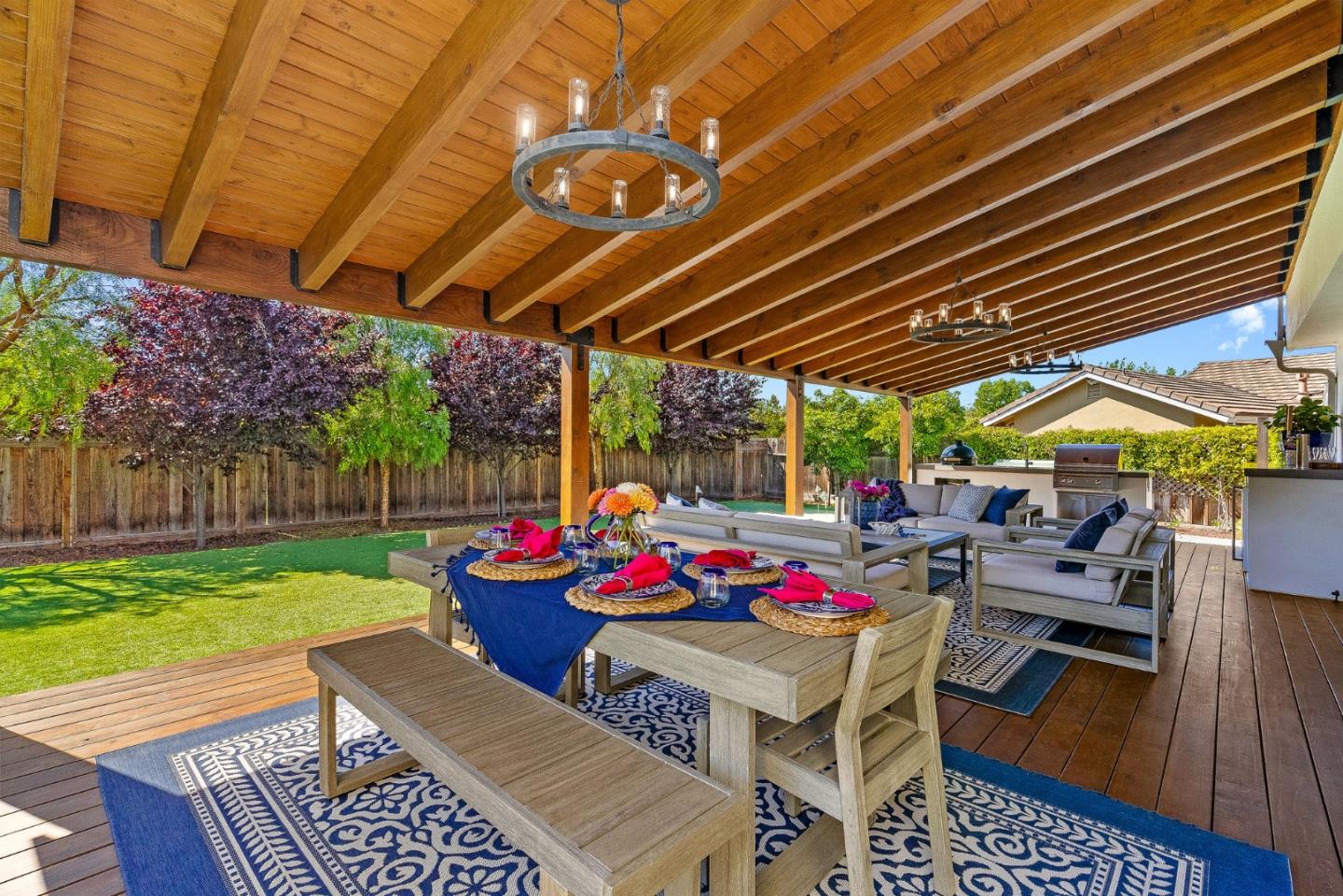 Detail Gallery Image 23 of 27 For 22390 Ortega Dr, Salinas,  CA 93908 - 4 Beds | 3 Baths