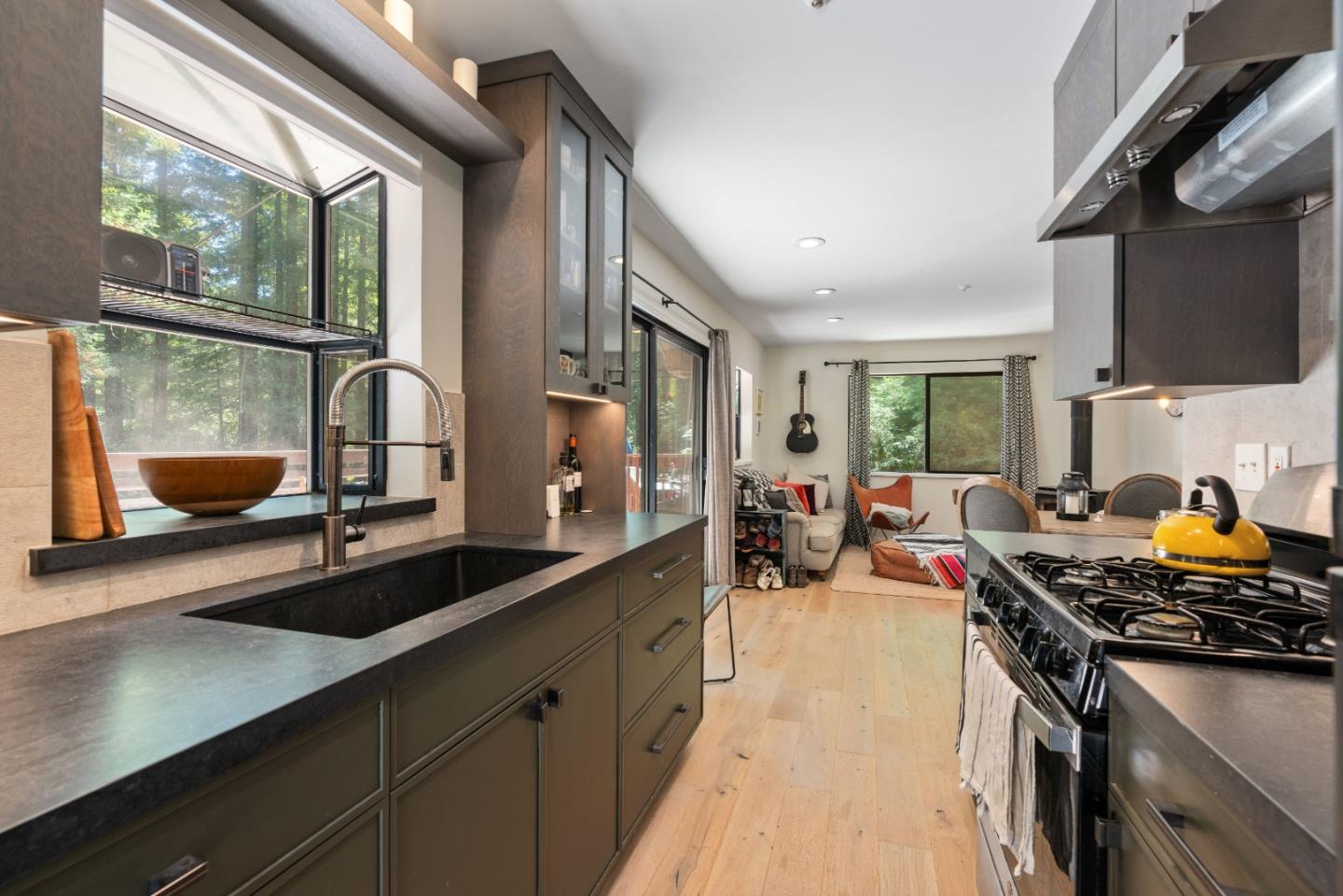 Detail Gallery Image 11 of 52 For 2305 Bear Canyon Rd, Los Gatos,  CA 95033 - 3 Beds | 2 Baths