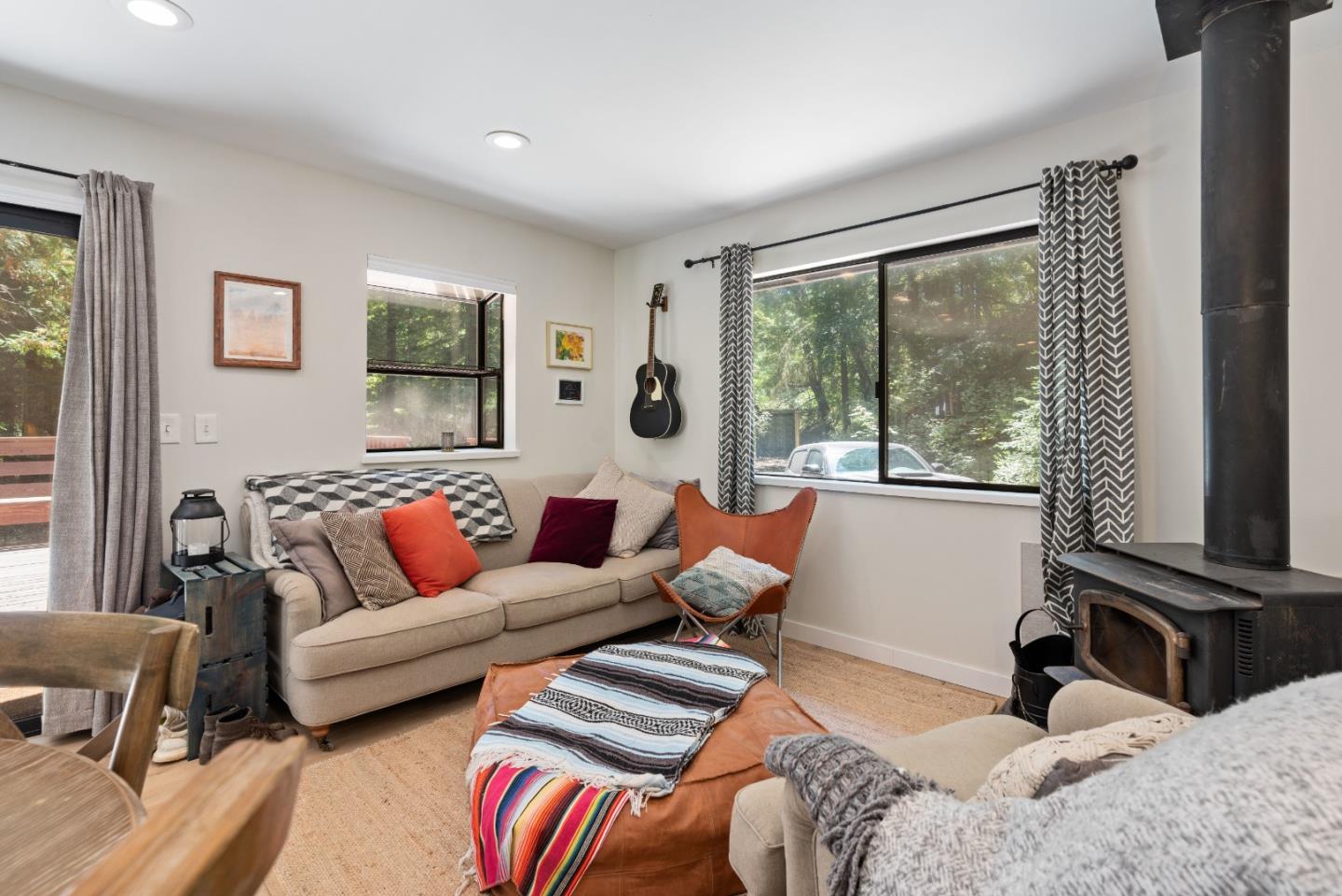 Detail Gallery Image 4 of 52 For 2305 Bear Canyon Rd, Los Gatos,  CA 95033 - 3 Beds | 2 Baths