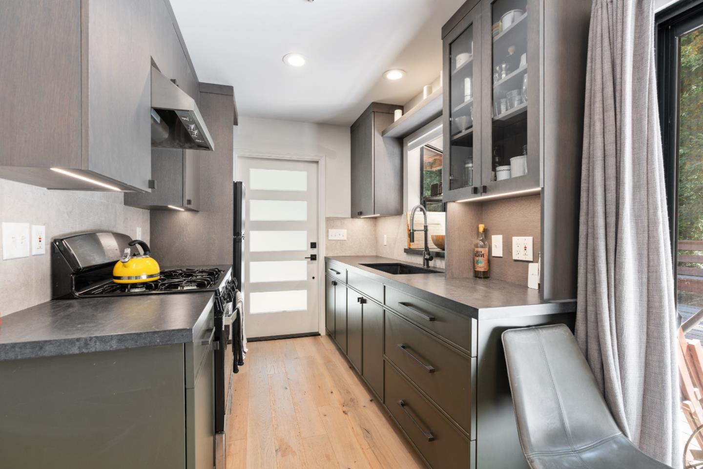 Detail Gallery Image 7 of 52 For 2305 Bear Canyon Rd, Los Gatos,  CA 95033 - 3 Beds | 2 Baths