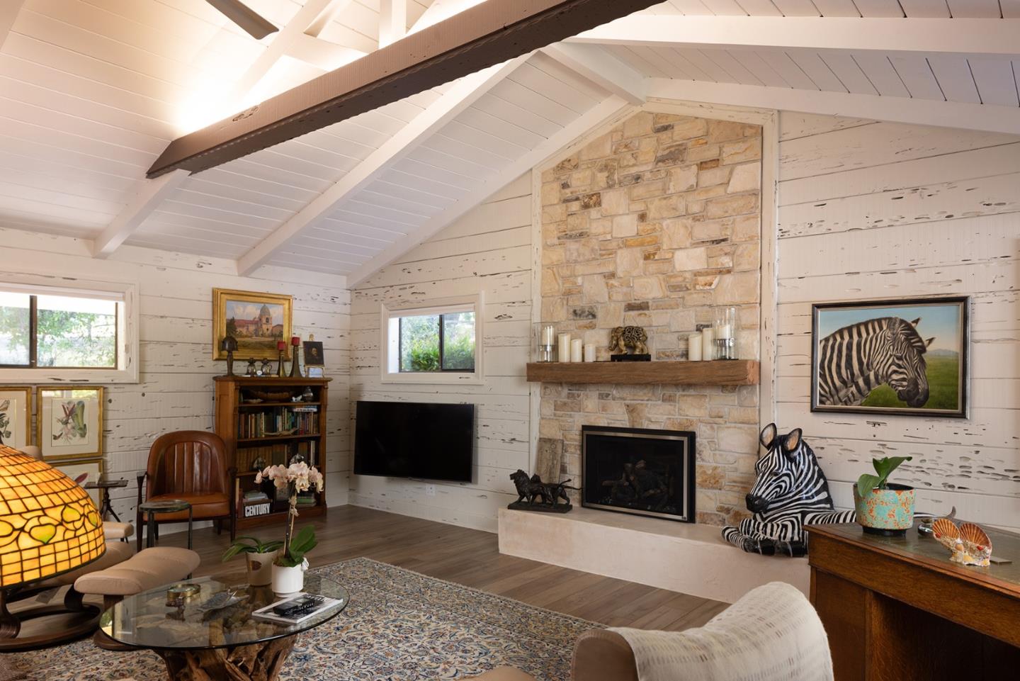 Detail Gallery Image 12 of 46 For 2a La Rancheria, Carmel Valley,  CA 93924 - 3 Beds | 3/1 Baths