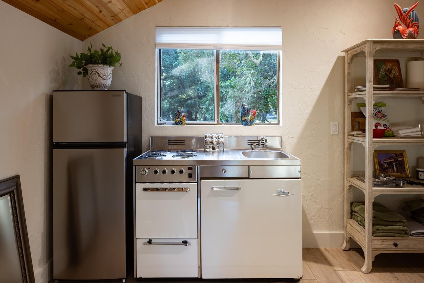 Detail Gallery Image 33 of 46 For 2a La Rancheria, Carmel Valley,  CA 93924 - 3 Beds | 3/1 Baths