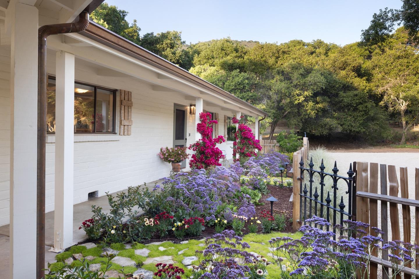 Detail Gallery Image 8 of 46 For 2a La Rancheria, Carmel Valley,  CA 93924 - 3 Beds | 3/1 Baths
