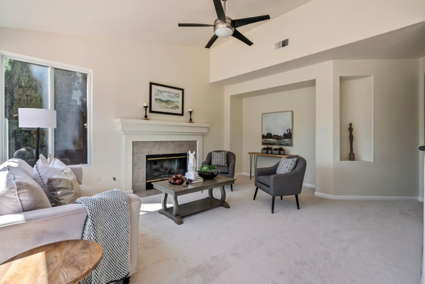 Detail Gallery Image 32 of 48 For 901 Stone Bridge Trail, Hollister,  CA 95023 - 3 Beds | 2/1 Baths