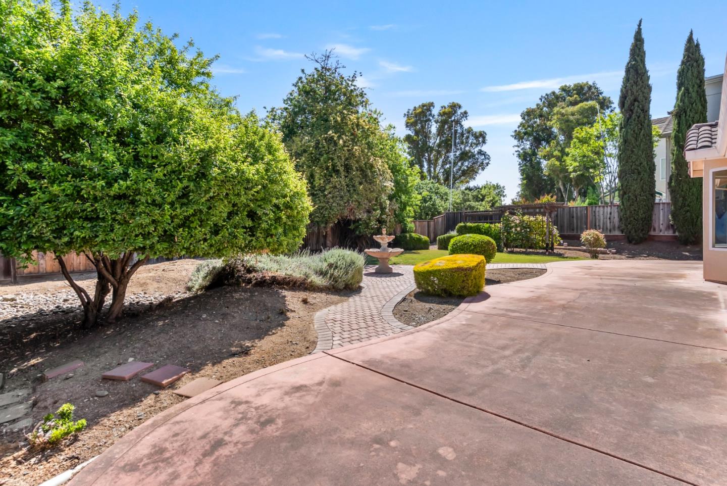 Detail Gallery Image 44 of 48 For 901 Stone Bridge Trail, Hollister,  CA 95023 - 3 Beds | 2/1 Baths