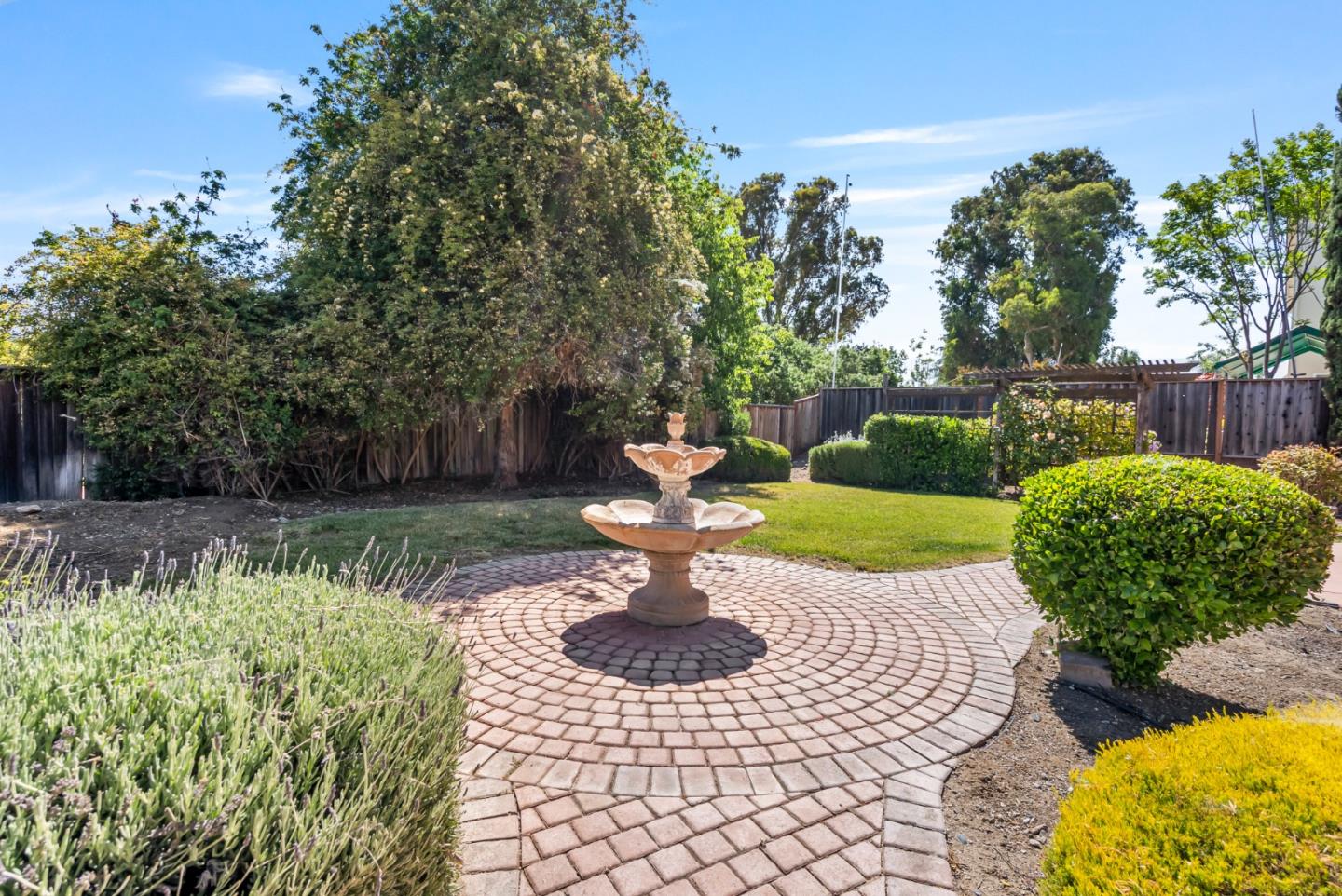Detail Gallery Image 48 of 48 For 901 Stone Bridge Trail, Hollister,  CA 95023 - 3 Beds | 2/1 Baths