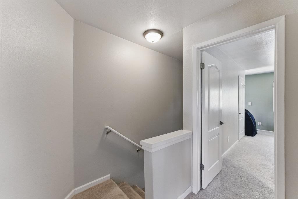 Detail Gallery Image 14 of 24 For 41 Grandview St #405,  Santa Cruz,  CA 95060 - 2 Beds | 2/1 Baths
