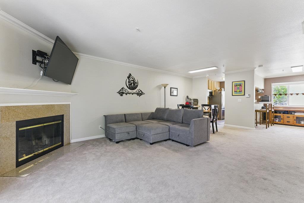 Detail Gallery Image 6 of 24 For 41 Grandview St #405,  Santa Cruz,  CA 95060 - 2 Beds | 2/1 Baths