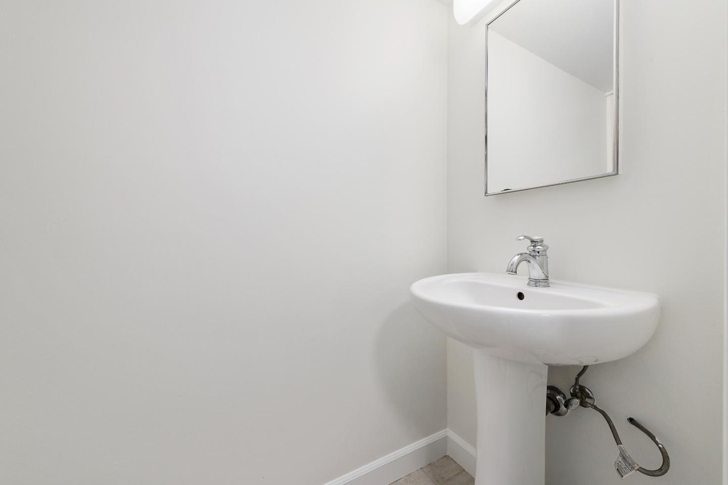 Detail Gallery Image 10 of 23 For 38043 Buxton Cmn, Fremont,  CA 94536 - 3 Beds | 1/1 Baths