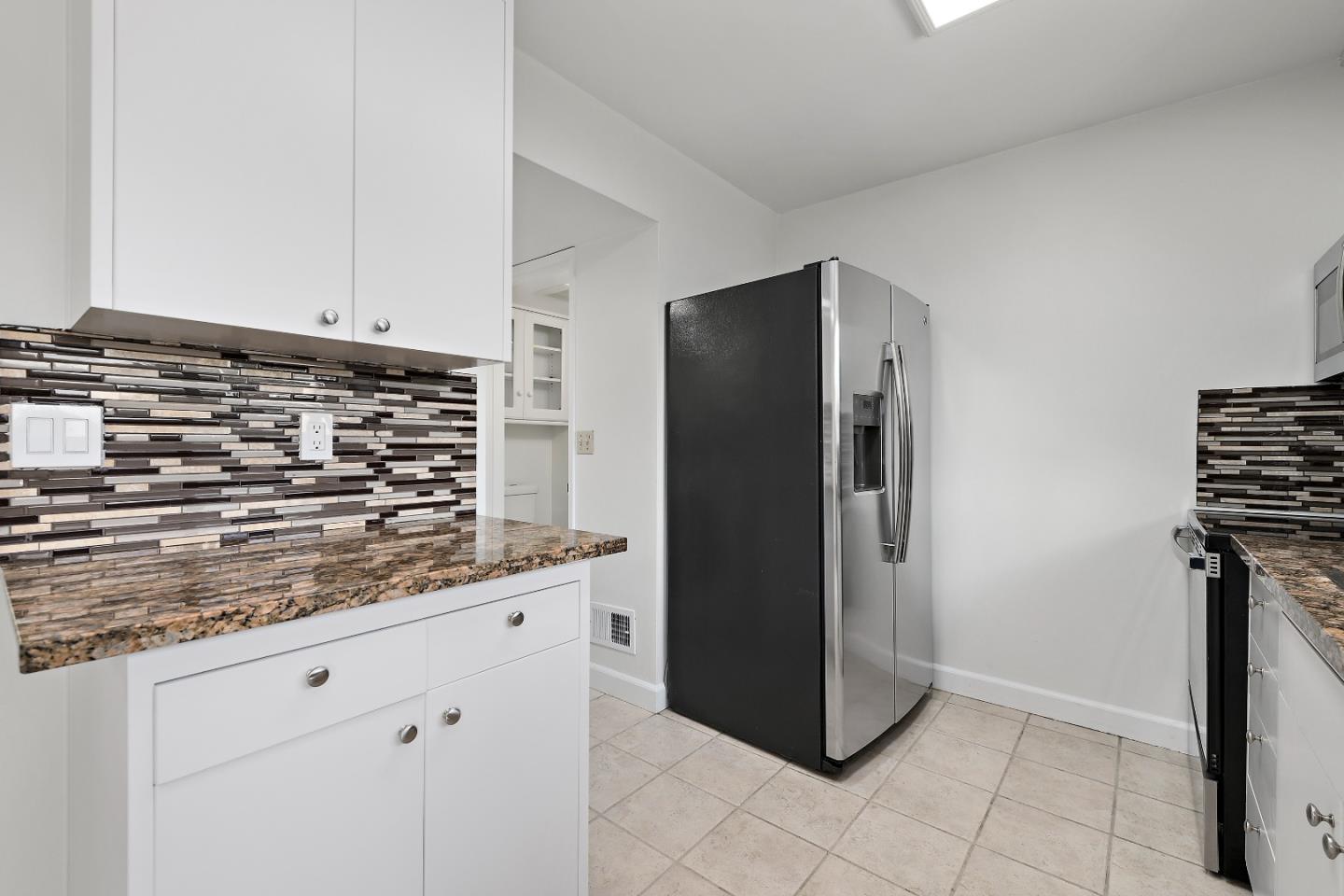 Detail Gallery Image 8 of 23 For 38043 Buxton Cmn, Fremont,  CA 94536 - 3 Beds | 1/1 Baths