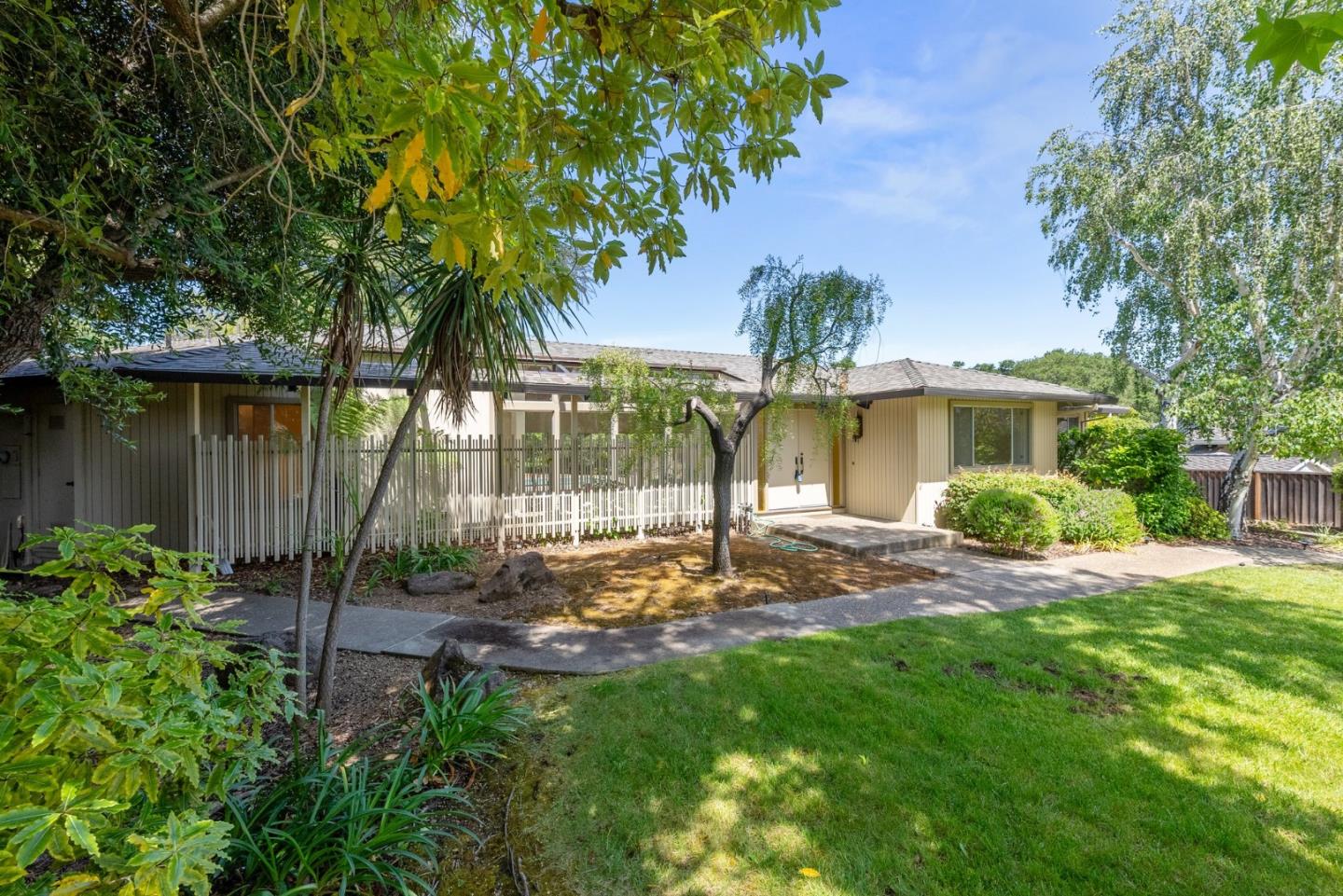 Detail Gallery Image 2 of 59 For 19363 Athos Pl, Saratoga,  CA 95070 - 5 Beds | 2/1 Baths