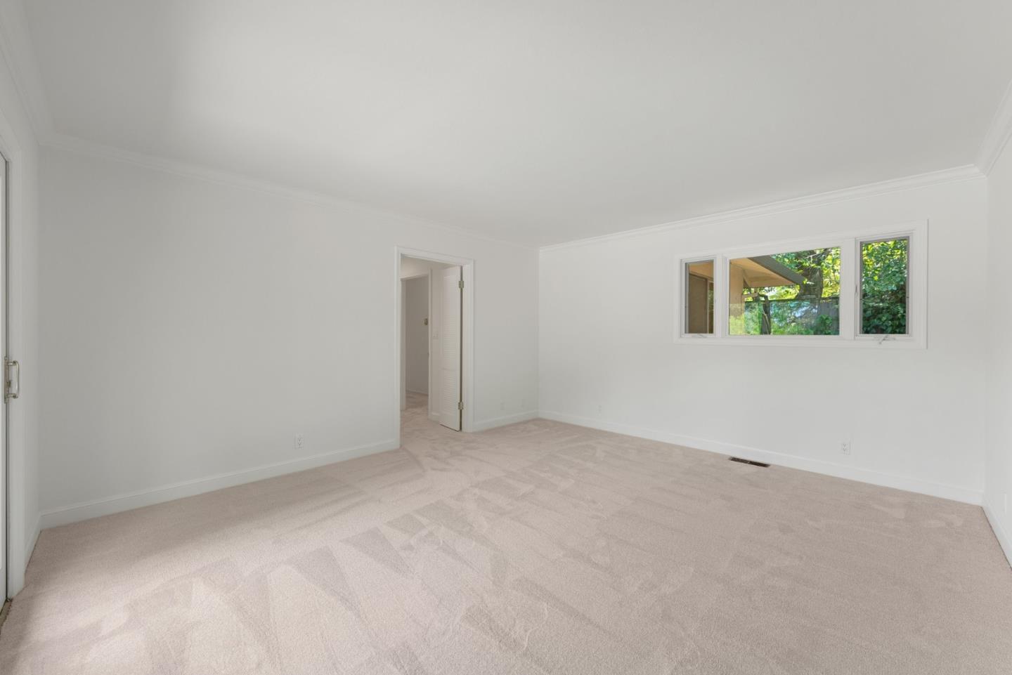 Detail Gallery Image 23 of 59 For 19363 Athos Pl, Saratoga,  CA 95070 - 5 Beds | 2/1 Baths