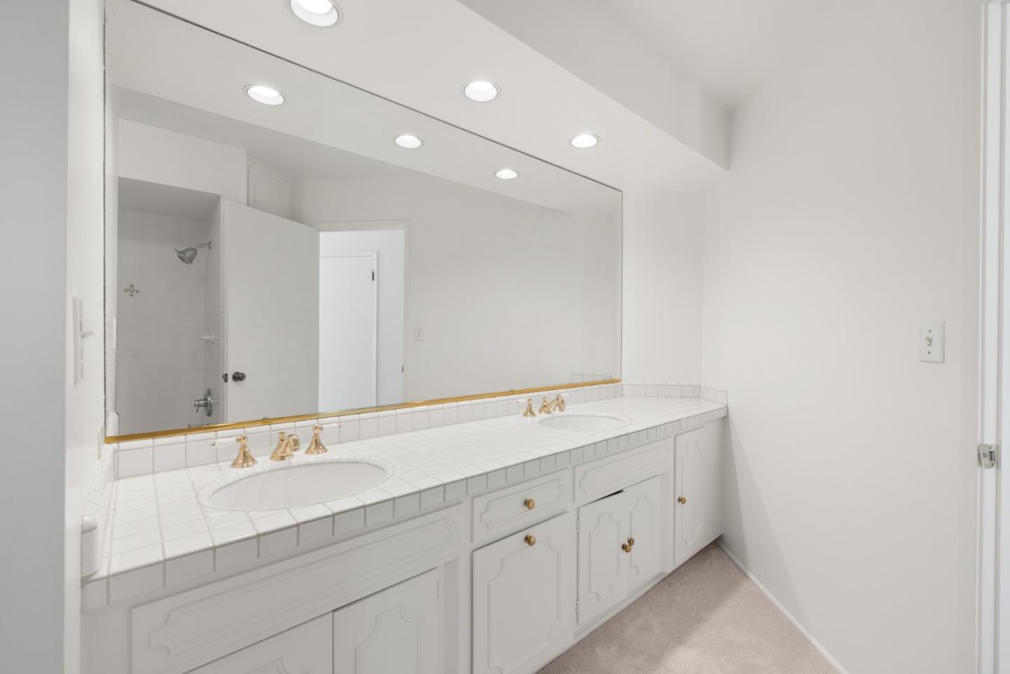 Detail Gallery Image 35 of 59 For 19363 Athos Pl, Saratoga,  CA 95070 - 5 Beds | 2/1 Baths