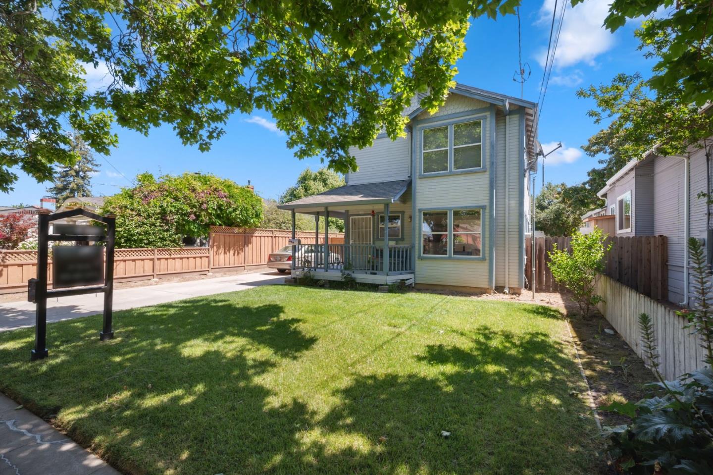 Detail Gallery Image 2 of 26 For 956 S 9th St, San Jose,  CA 95112 - 3 Beds | 2 Baths