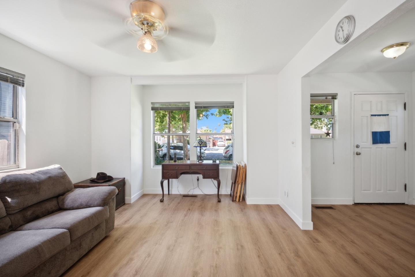Detail Gallery Image 7 of 26 For 956 S 9th St, San Jose,  CA 95112 - 3 Beds | 2 Baths
