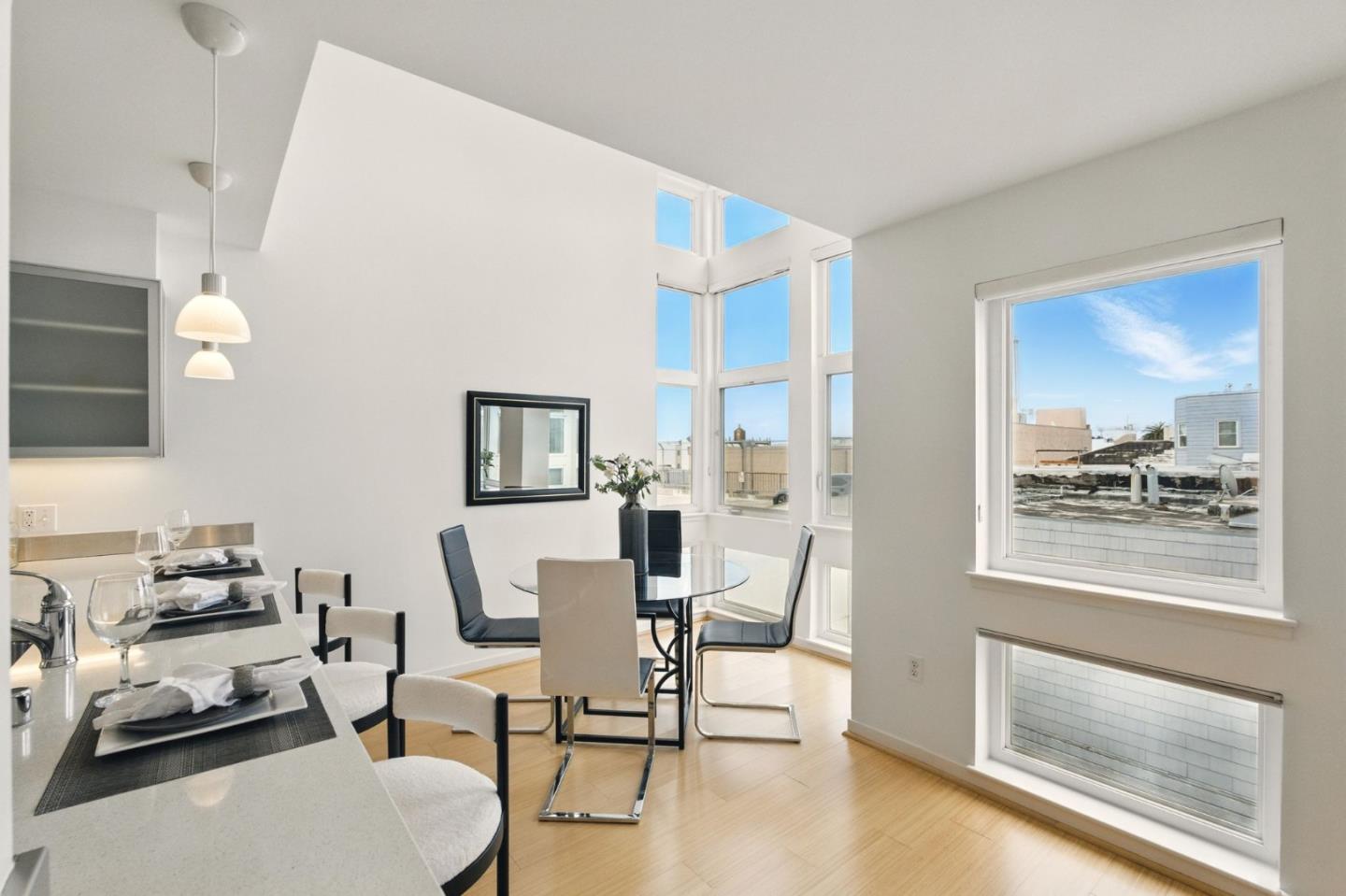 Detail Gallery Image 18 of 98 For 3208 Pierce St #406,  San Francisco,  CA 94123 - 2 Beds | 2/1 Baths