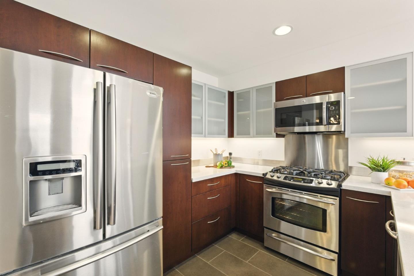 Detail Gallery Image 22 of 98 For 3208 Pierce St #406,  San Francisco,  CA 94123 - 2 Beds | 2/1 Baths