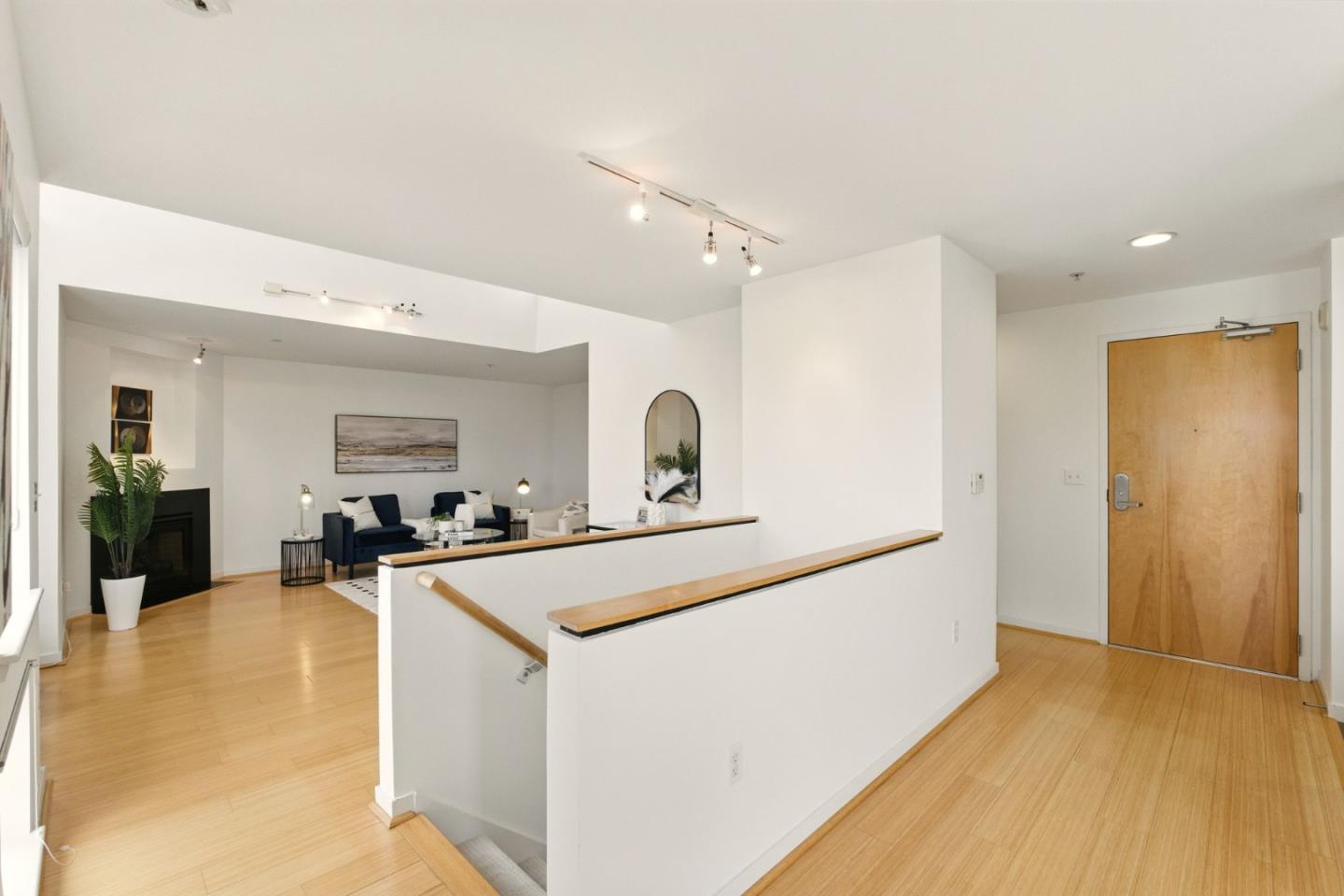 Detail Gallery Image 27 of 98 For 3208 Pierce St #406,  San Francisco,  CA 94123 - 2 Beds | 2/1 Baths