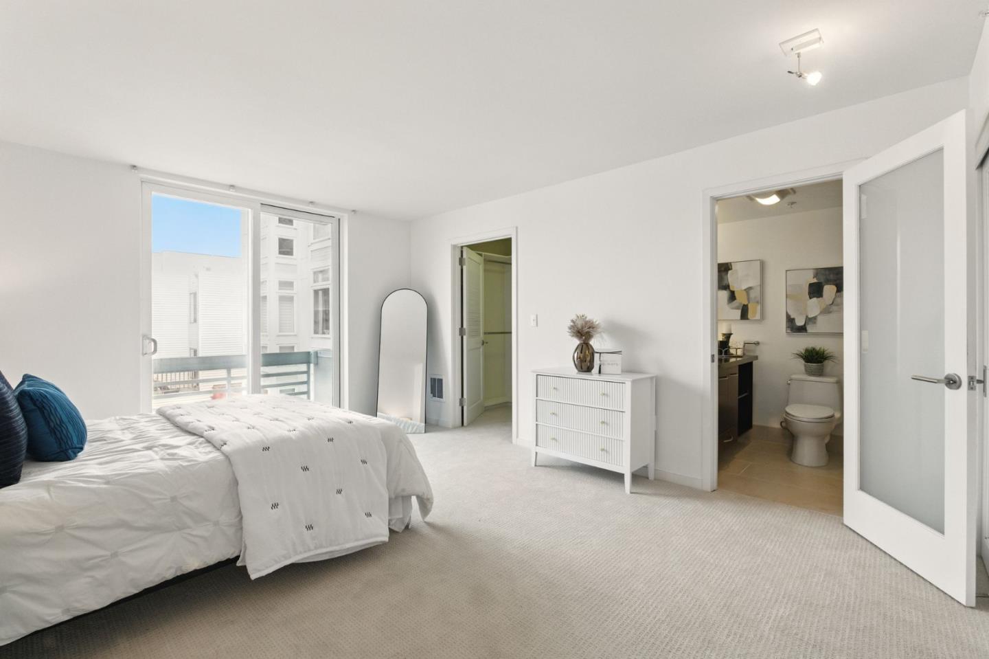 Detail Gallery Image 29 of 98 For 3208 Pierce St #406,  San Francisco,  CA 94123 - 2 Beds | 2/1 Baths